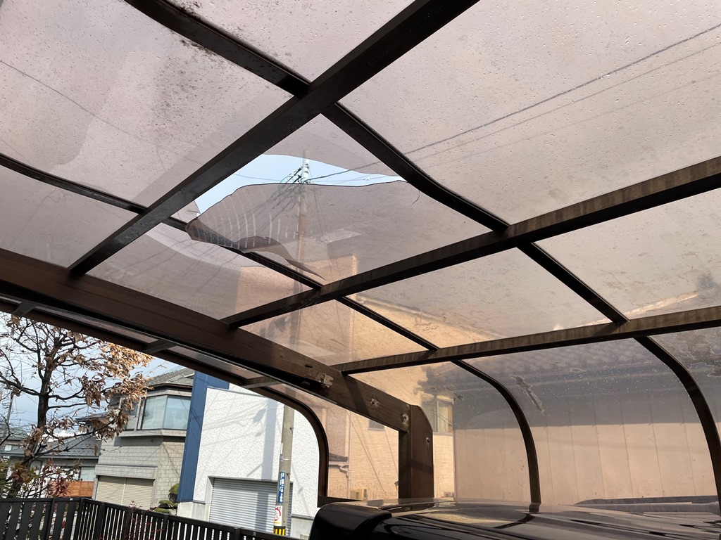 ポリカ屋根張り替え