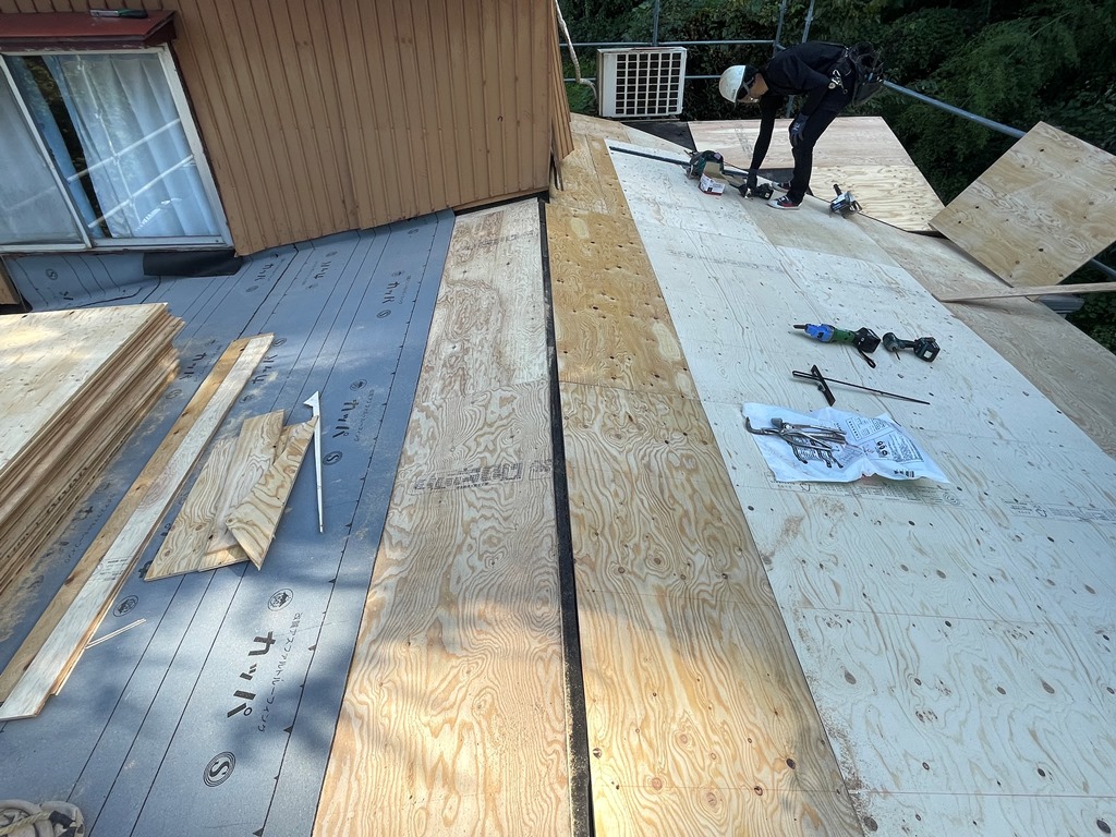 屋根葺き替え工事