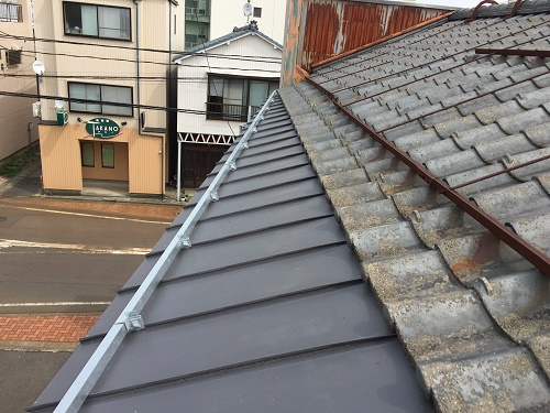 雨樋修繕　瓦復旧　雪止アングル