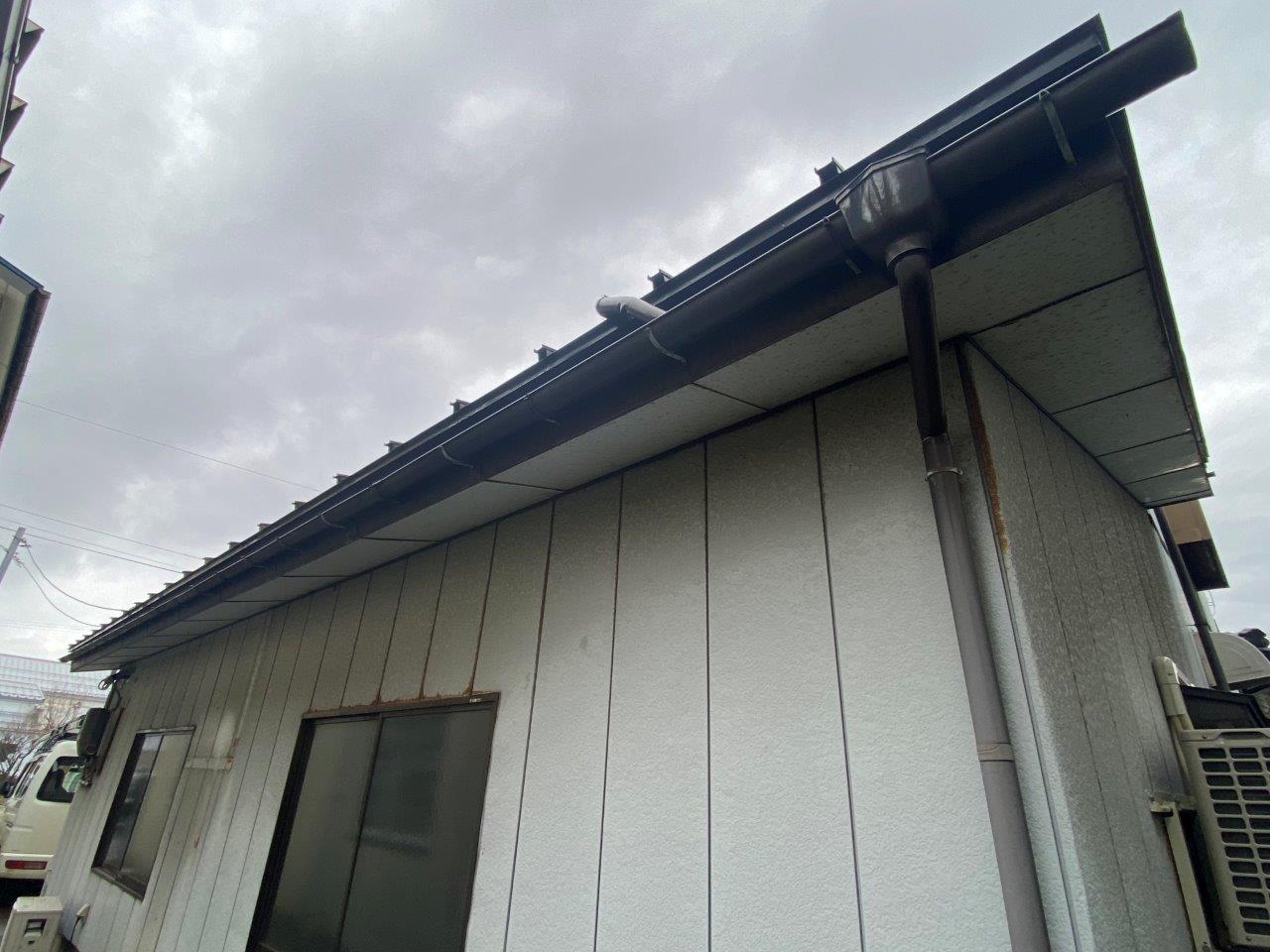 雨樋破損　現地調査