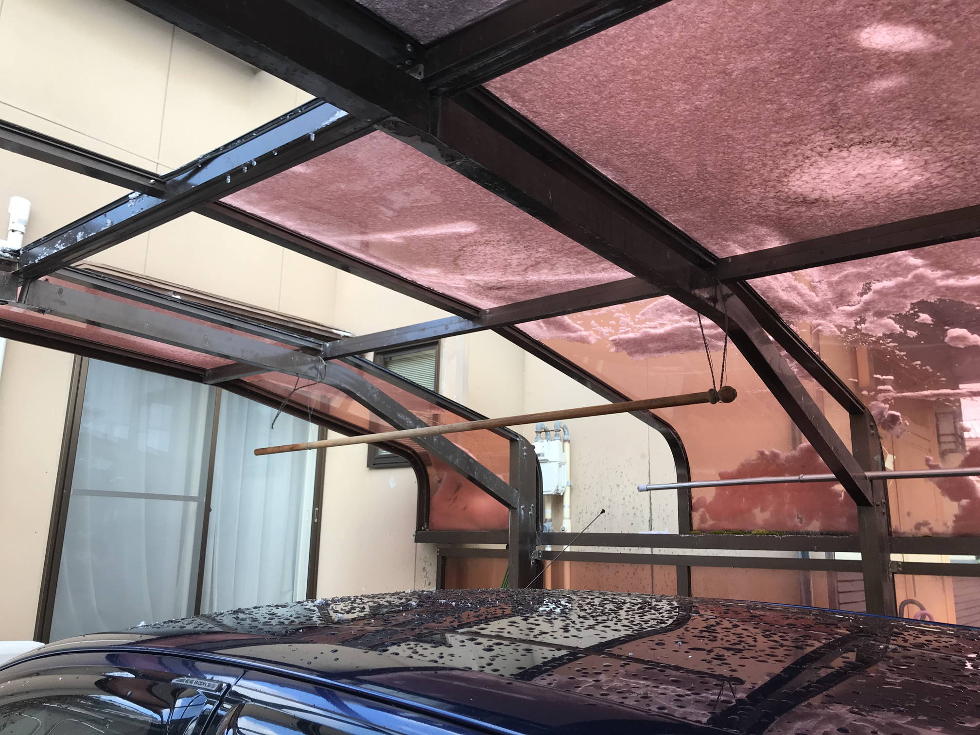 ポリカ屋根応急処置