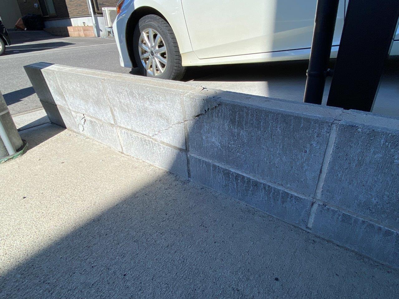 境界ブロック塀破損　現地調査