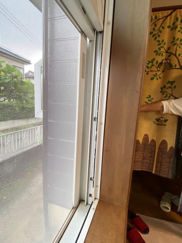 上げ下げ窓のストッパー破損