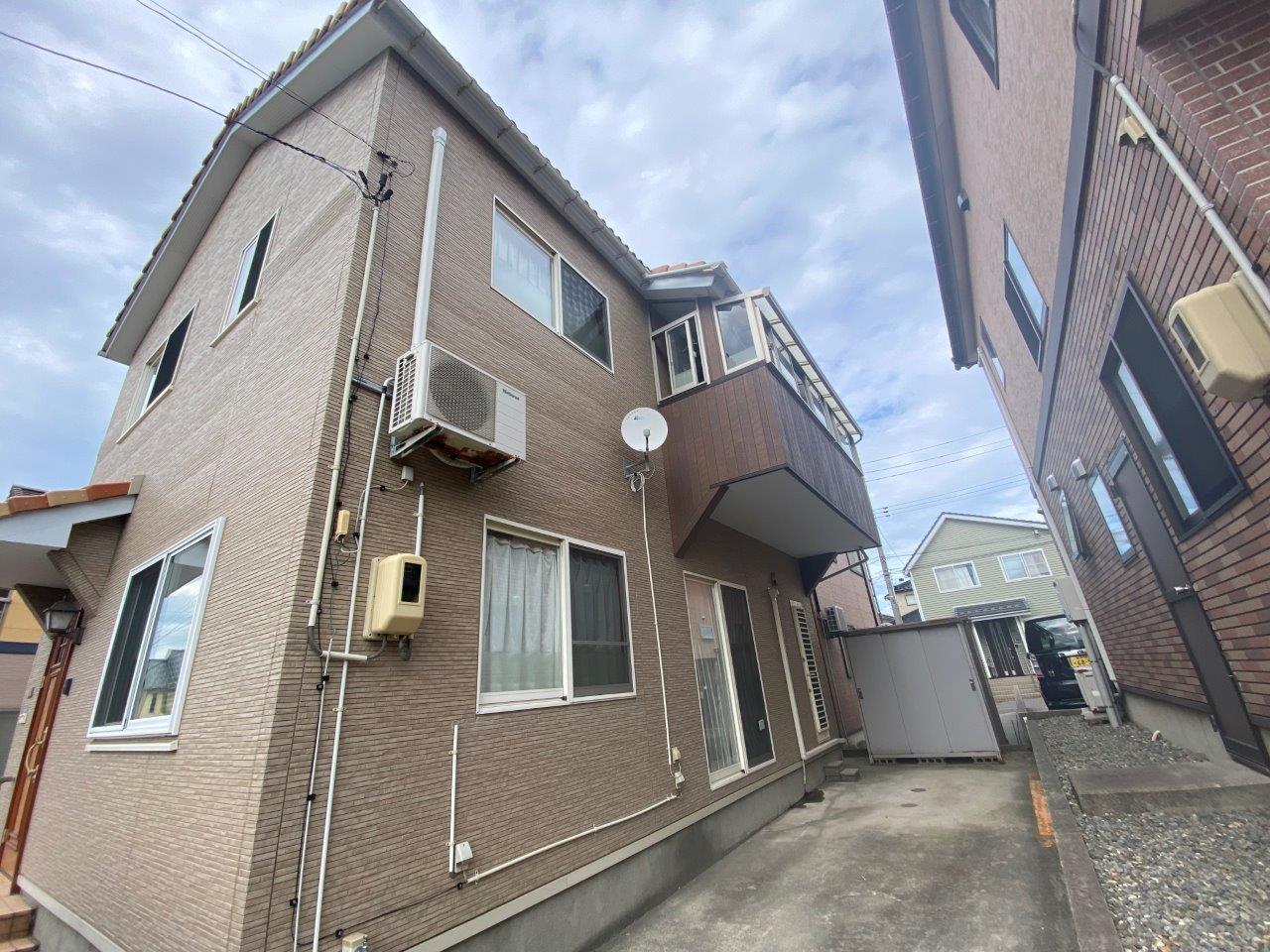 窓下に水切り材設置