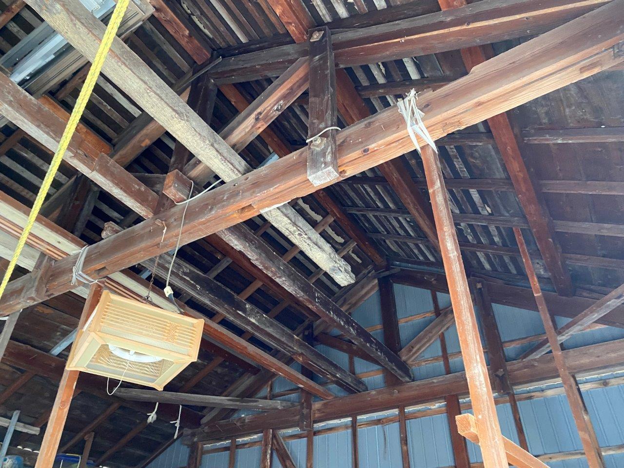 小屋の屋根葺き替え