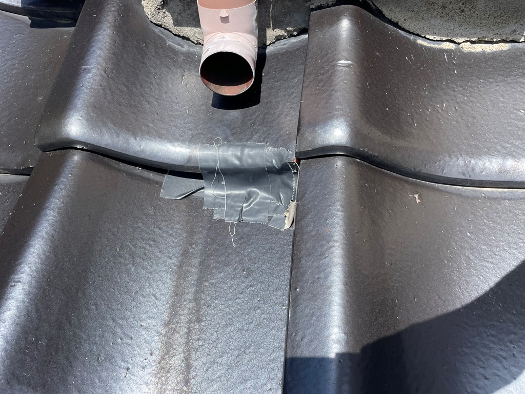 収納天井より雨漏れ