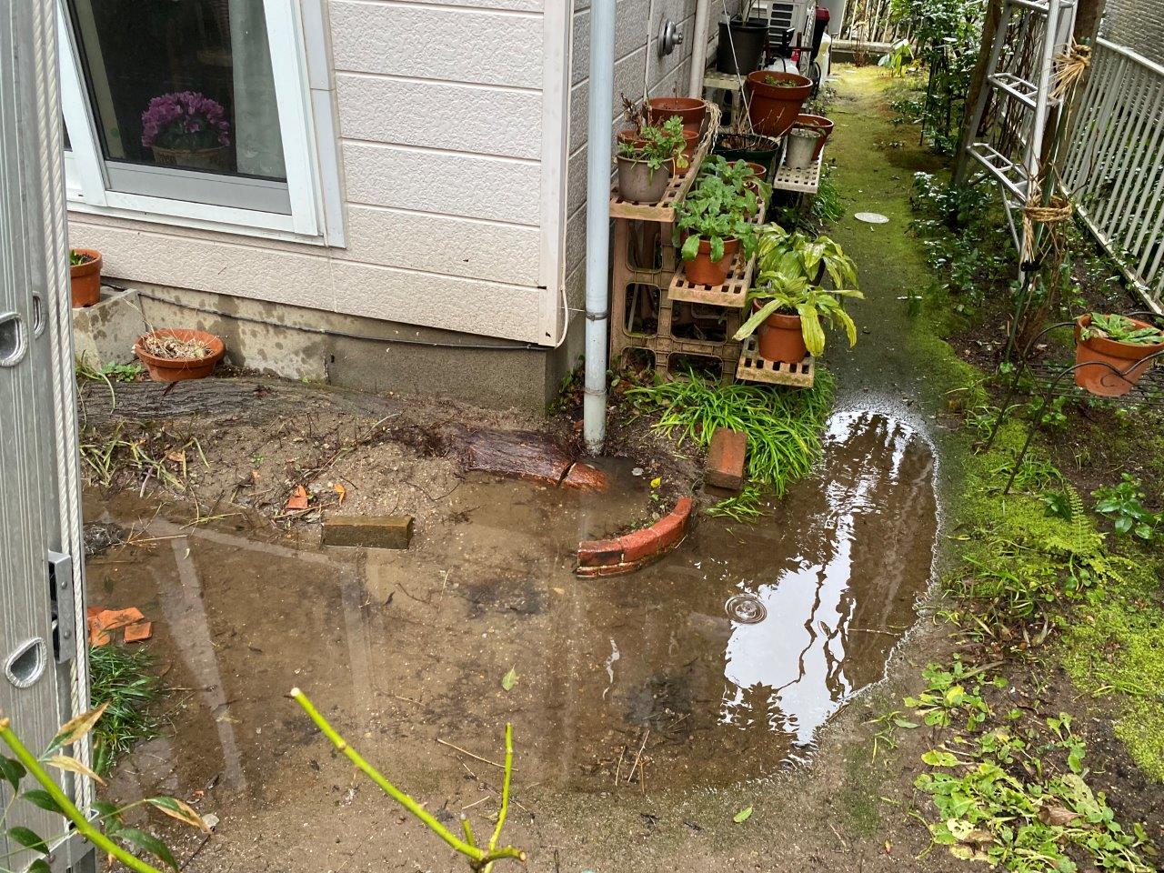 集水器から水漏れ　現地調査