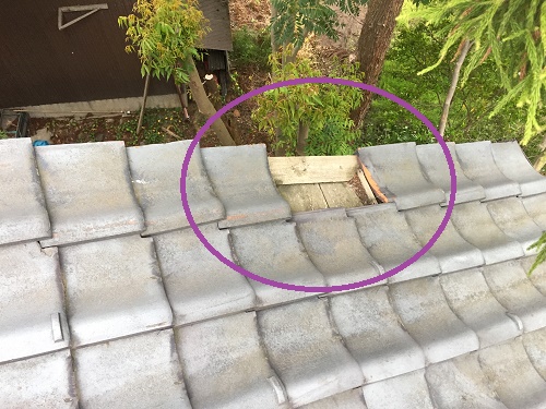 瓦脱落　大径瓦　右ケラバ瓦