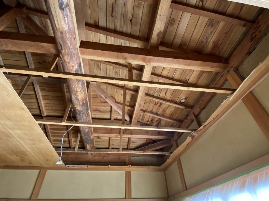 目透かし突板天井張り替え