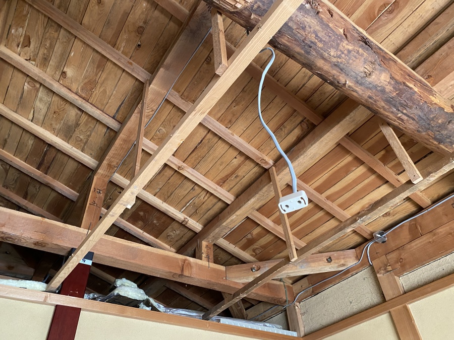 目透かし突板天井張り替え