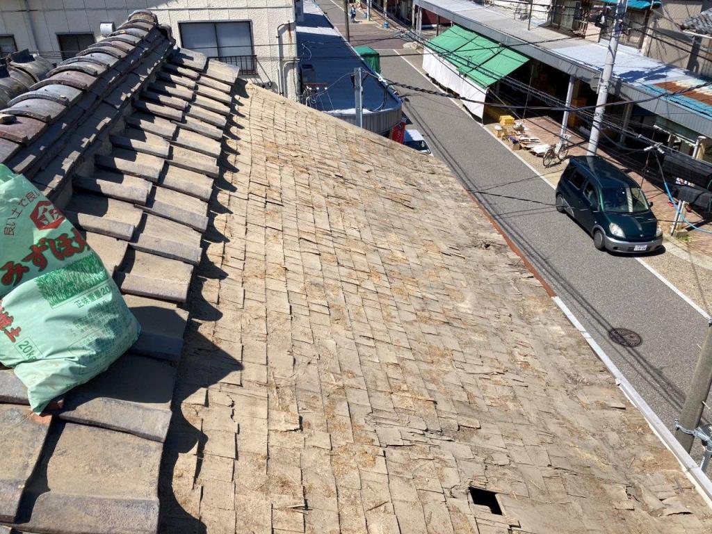 瓦の葺き直し工事