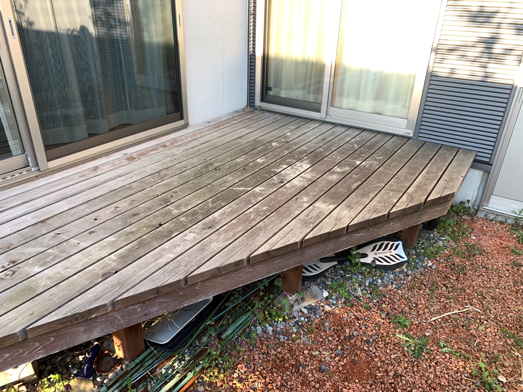 木塀・ウッドデッキ・木格子の塗装