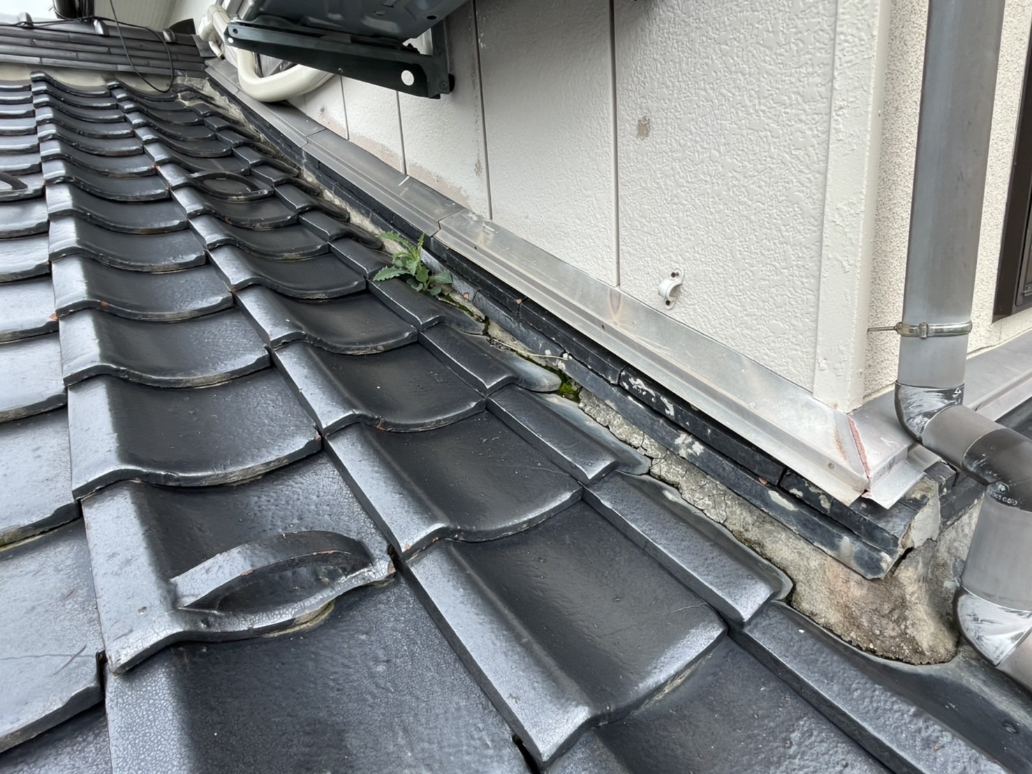 土居串より雨漏れ