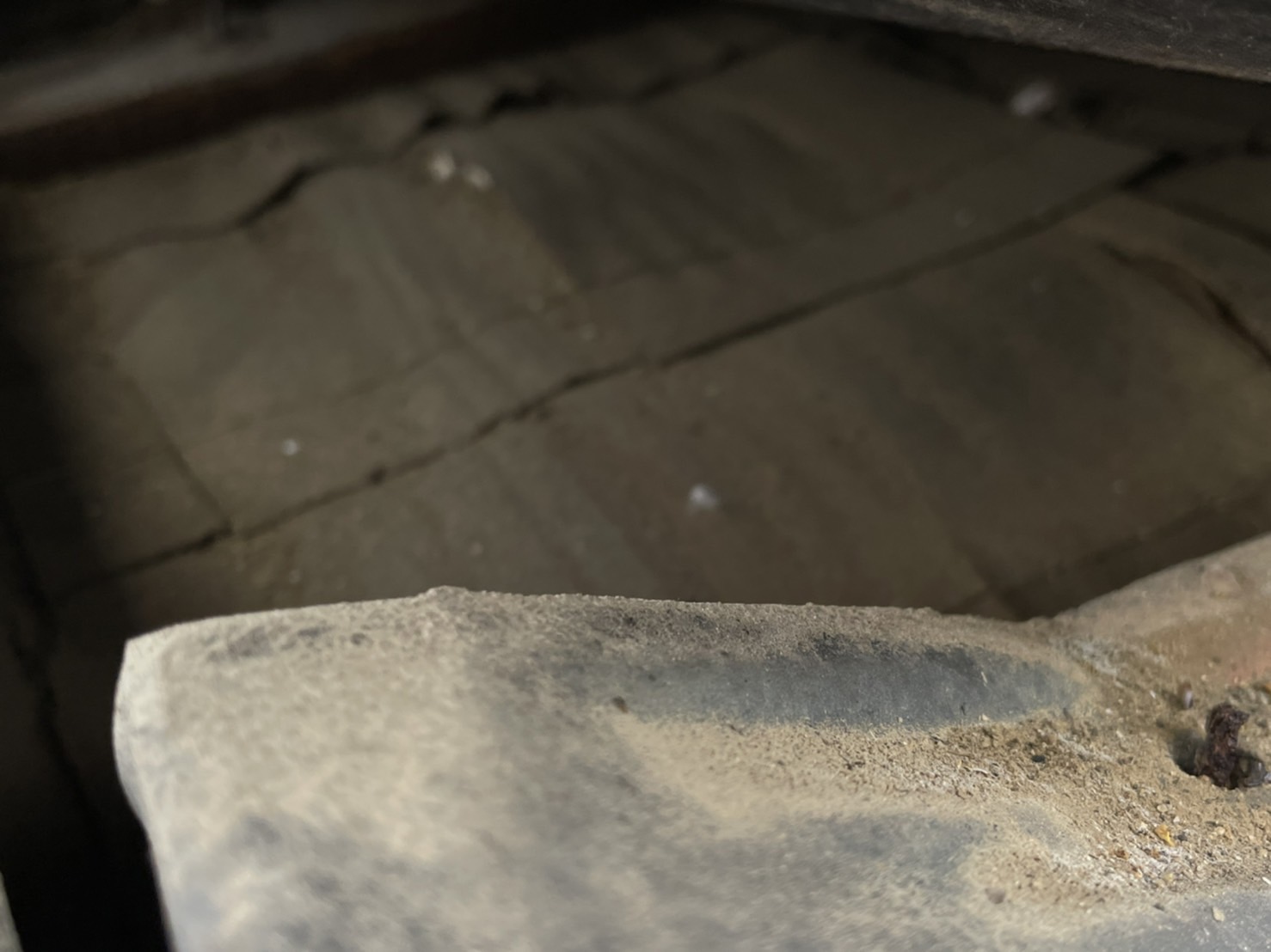 土居串より雨漏れ