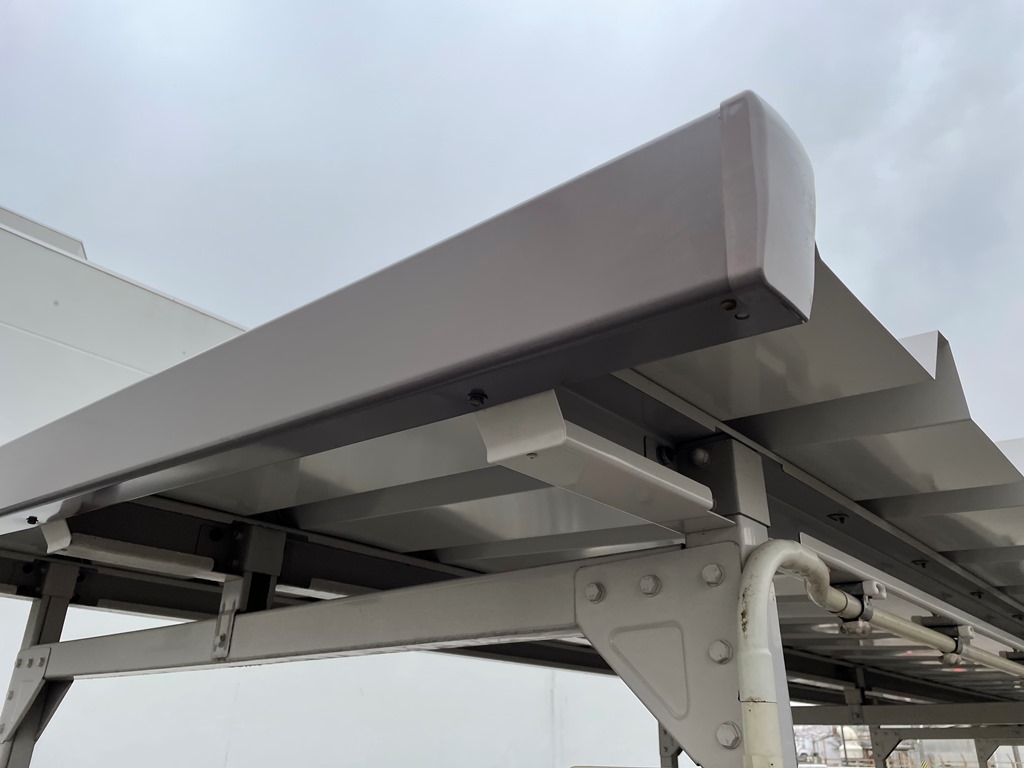 サイクルポートの修繕工事