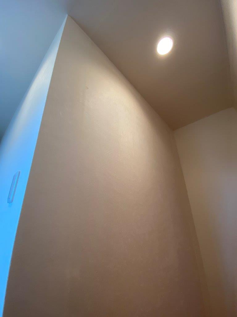 築9年目の板金屋根より雨漏れ