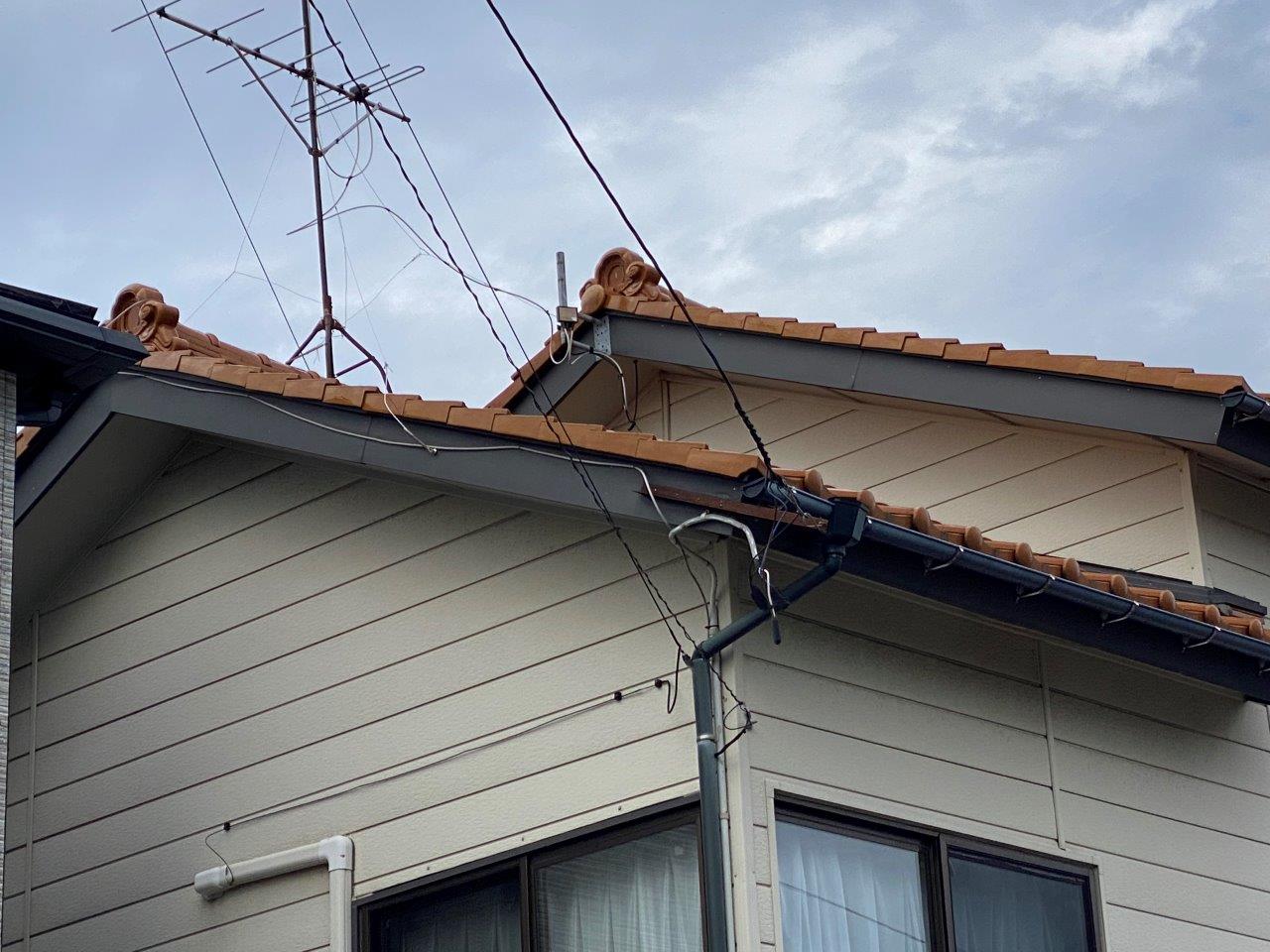 ケラバ瓦のズレ