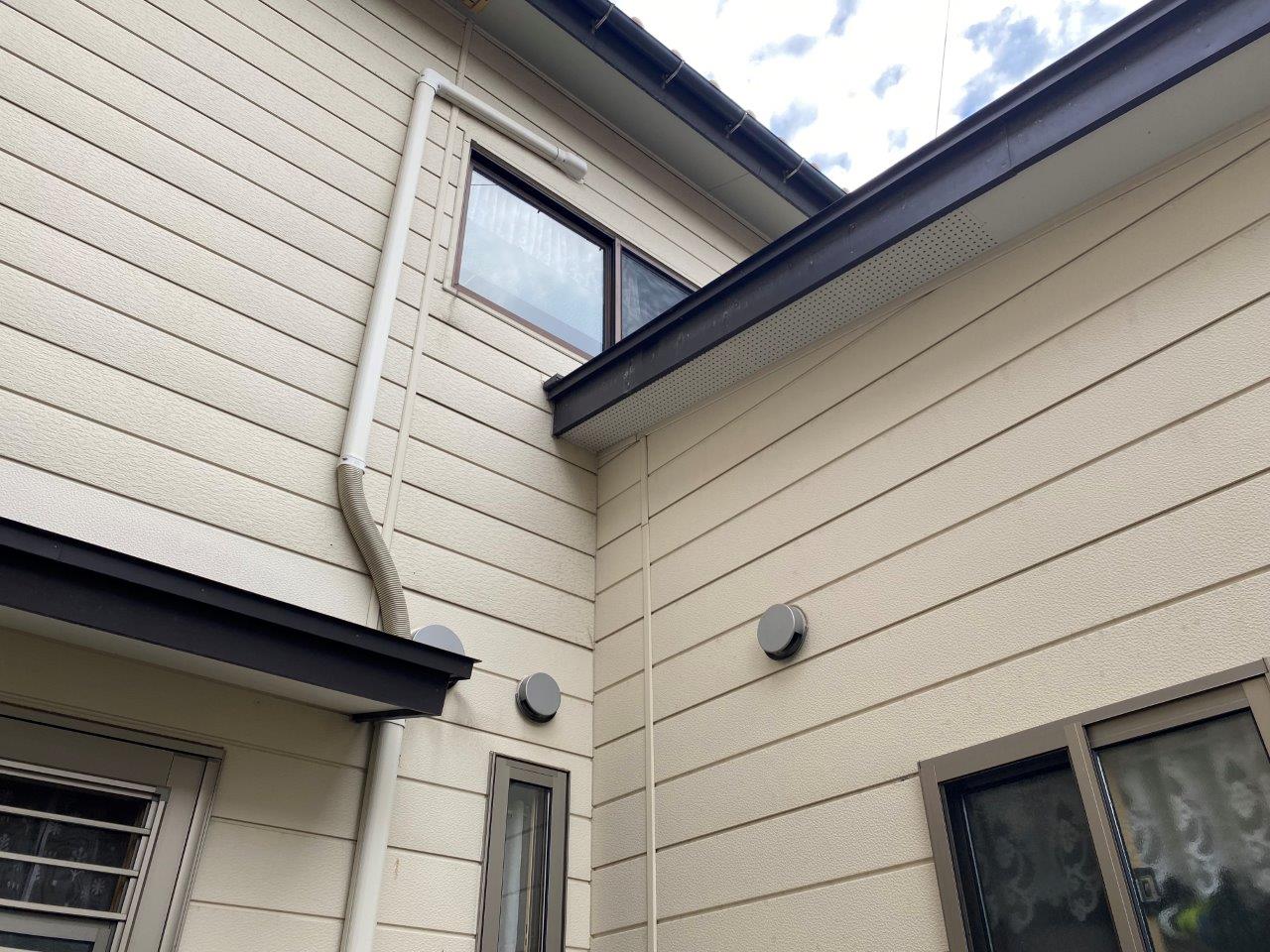 床に雨染み　現地調査