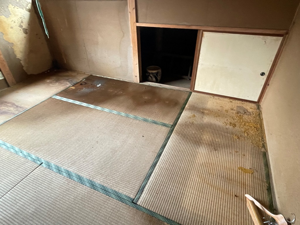 瓦屋根雨漏れ現地調査