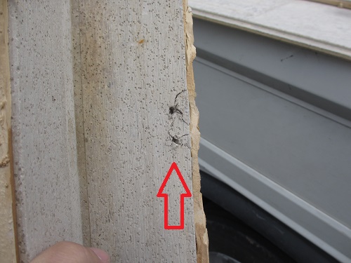 外壁材破損部分