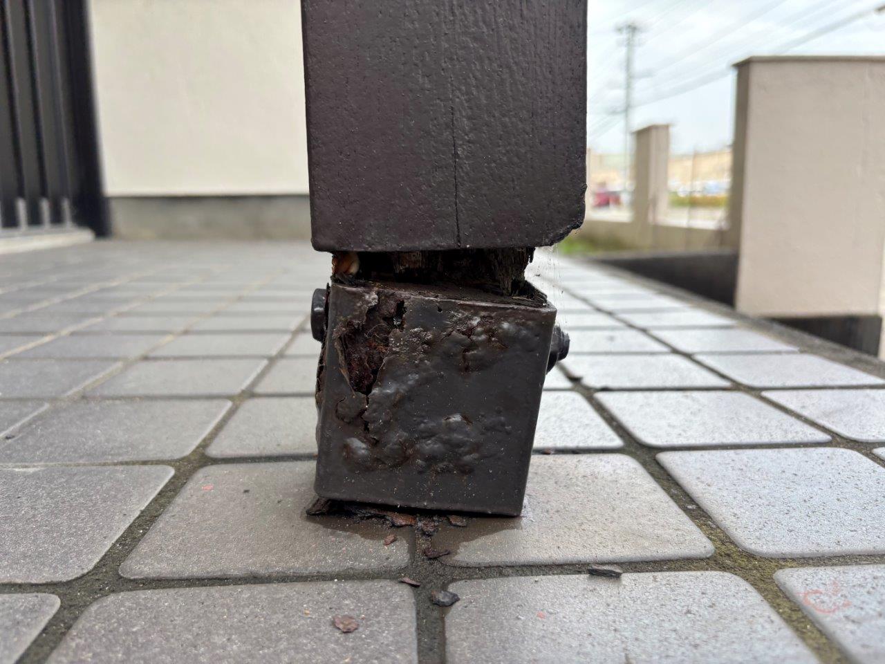 玄関ポーチのグラつき 現地調査