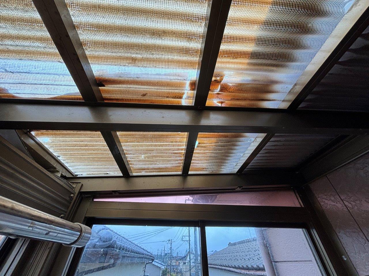 サンルームポリカ屋根張り替え