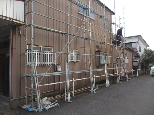 雨樋修繕　仮設足場設置