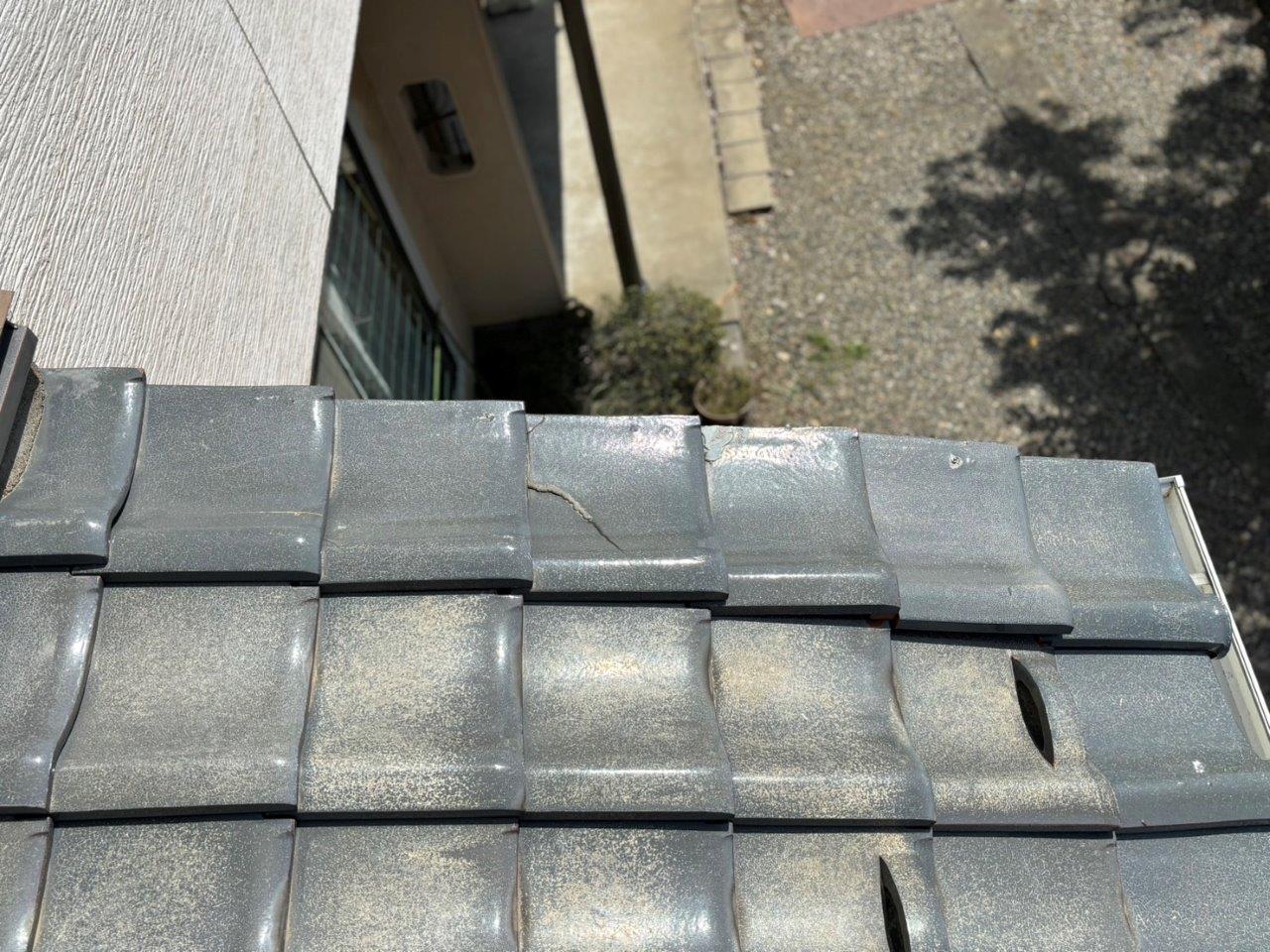 瓦の割れ　現地調査