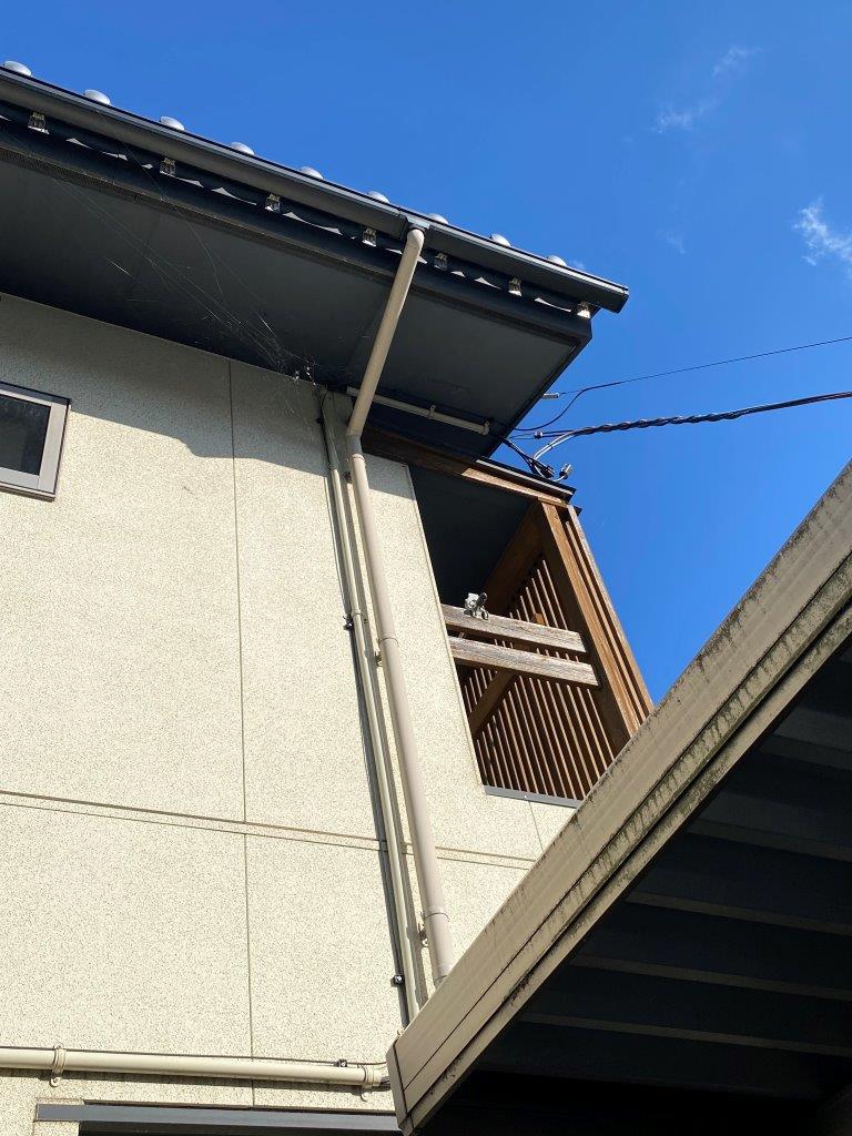 雨樋の詰まり水漏れ　現地調査