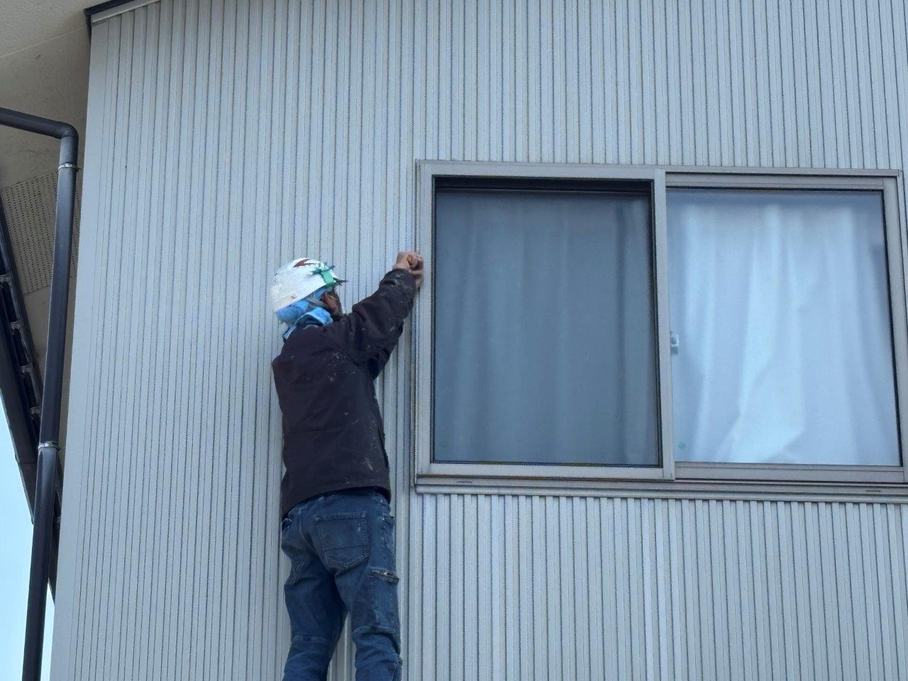 窓周りのコーキング打ち替え工事