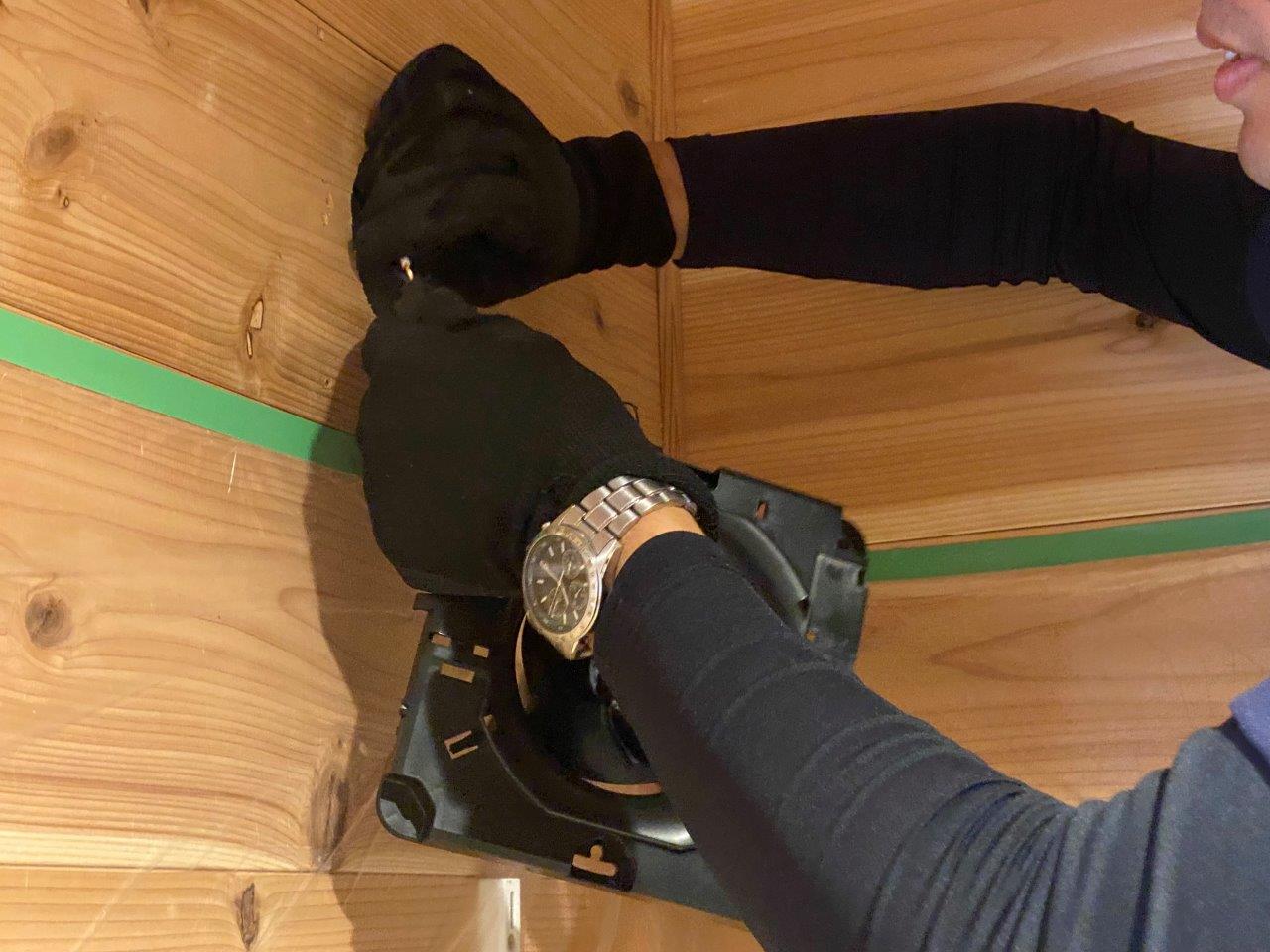 脱衣室の換気扇交換