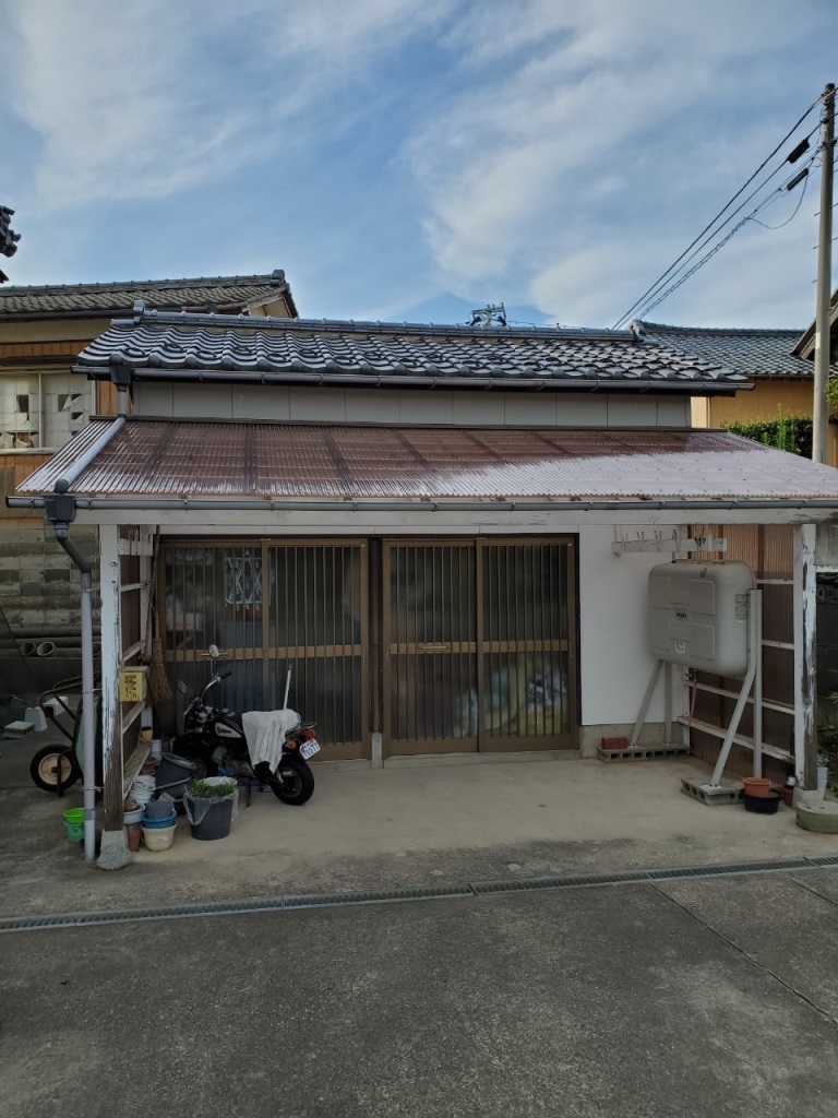 ポリカ屋根張り替え