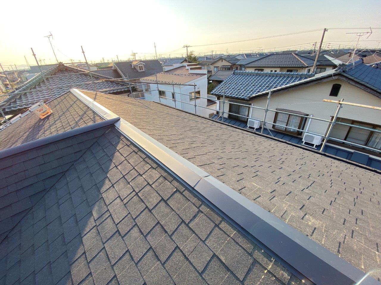 スレート屋根からオークリッジ張り