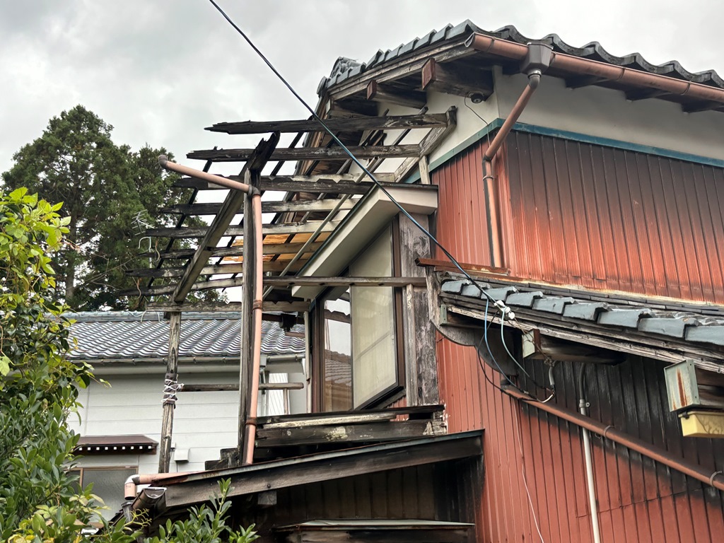 木造ベランダ解体工事