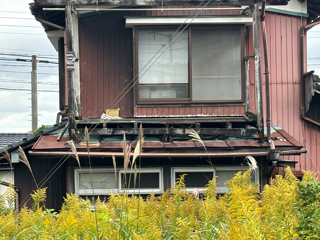 下屋葺き替え工事　現地調査