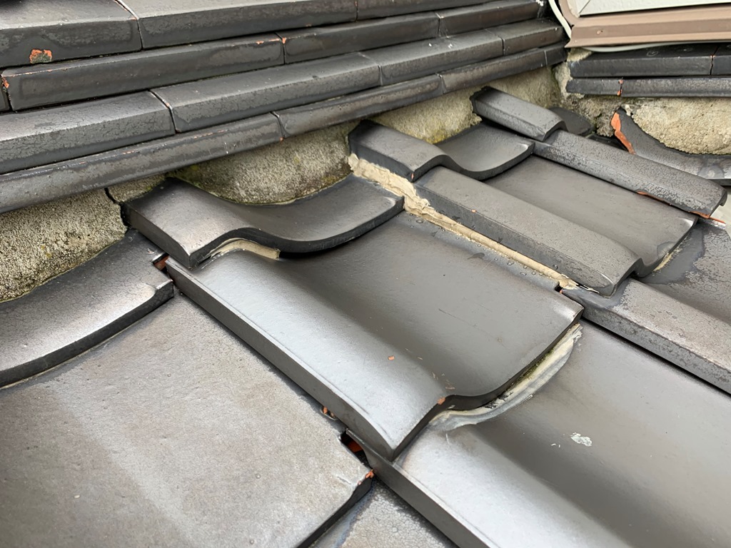 瓦串部やり替え工事