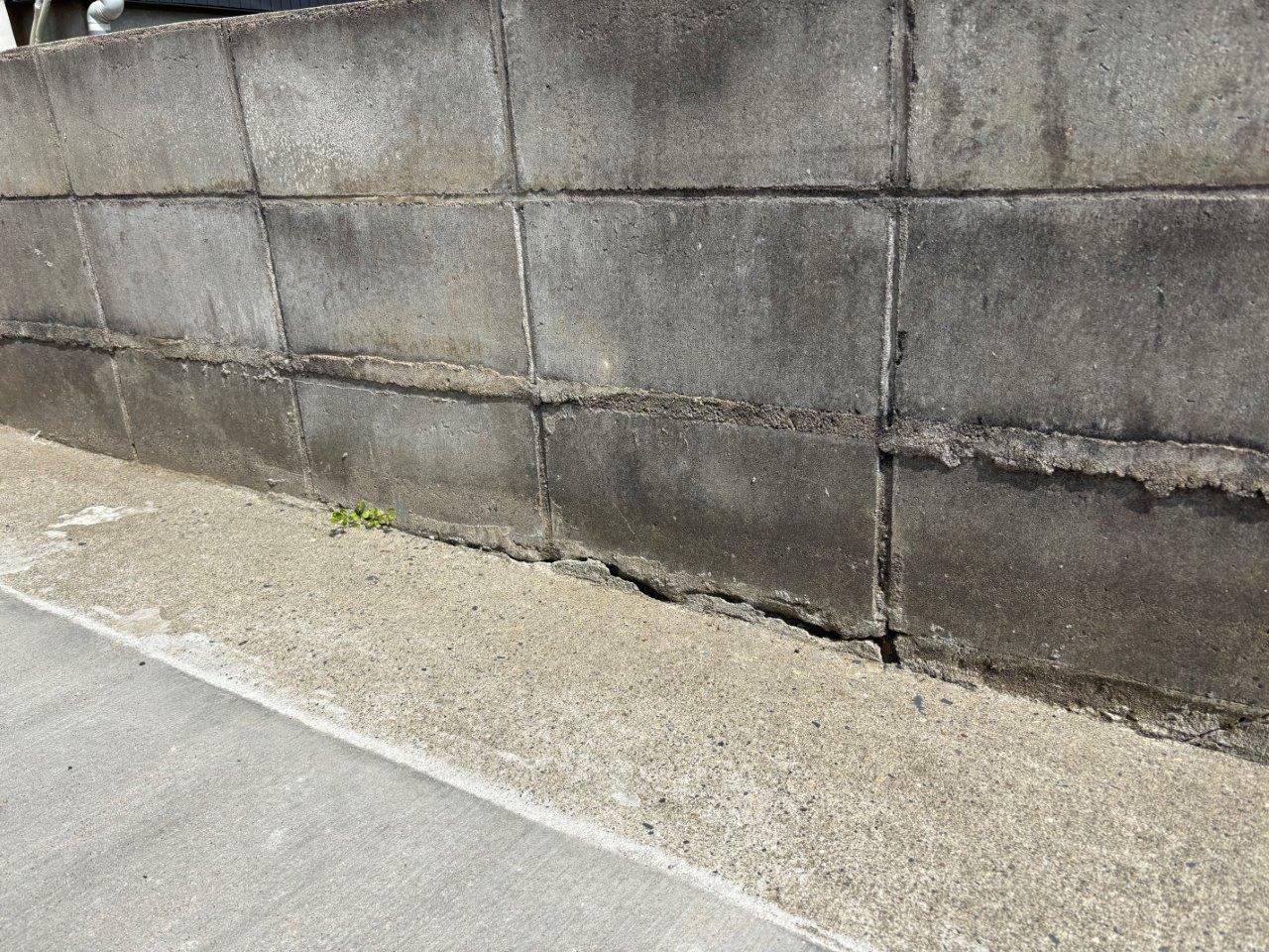 境界ブロック塀のやり替え　現地調査