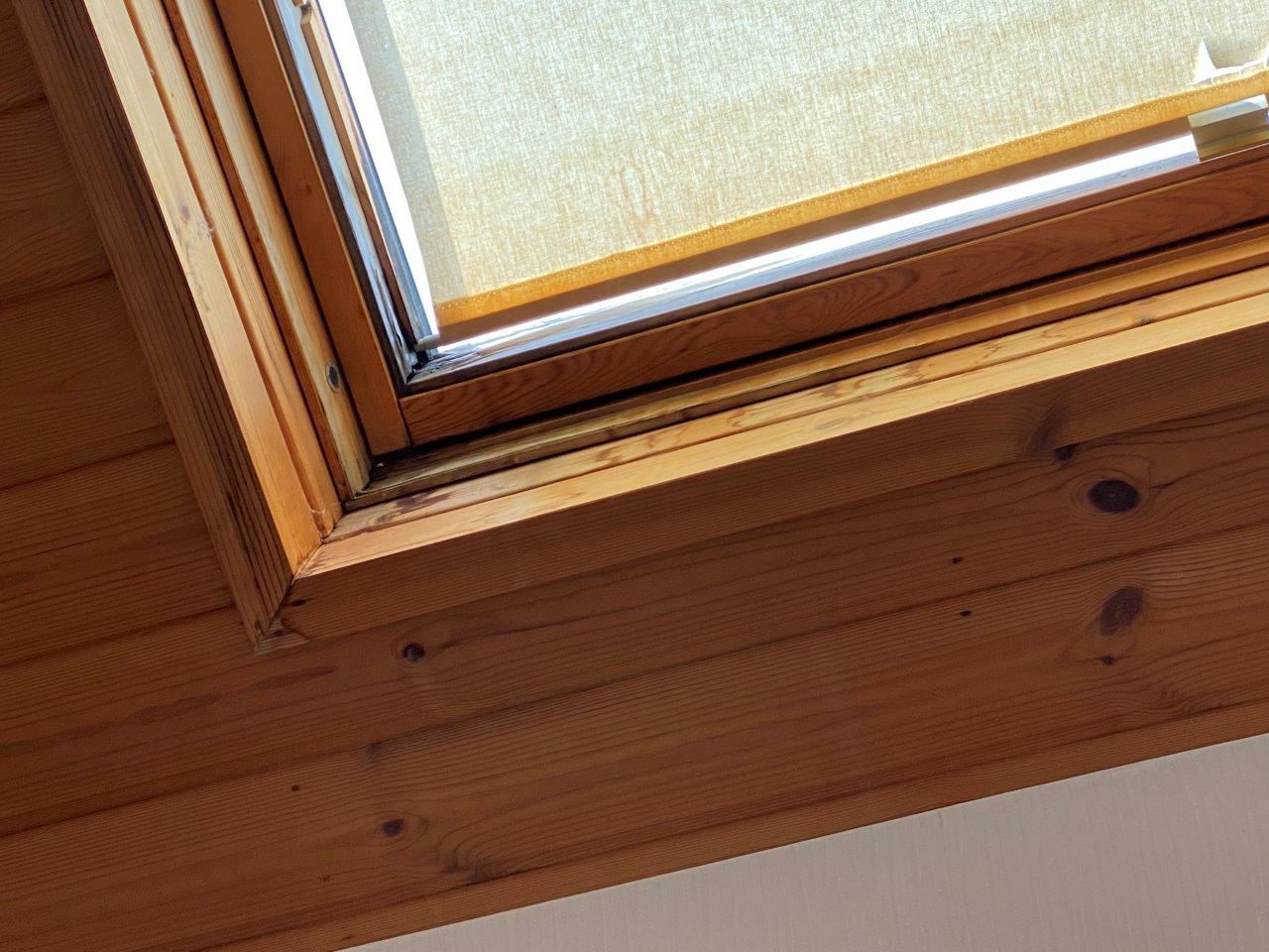 築15年ベルックス製天窓　雨漏れ