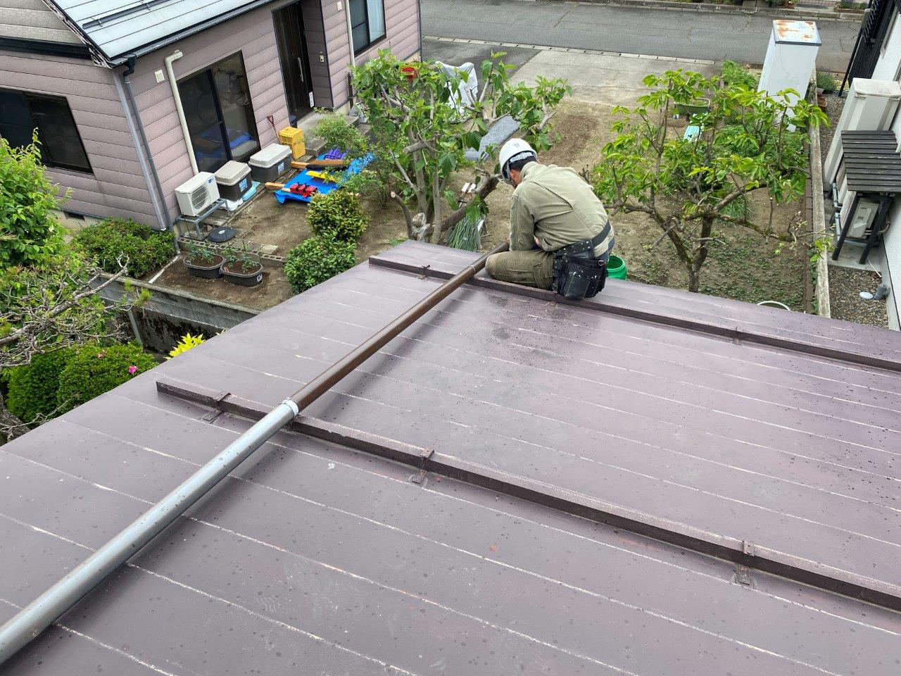 新しいはい樋の取り付けと納まりの確認