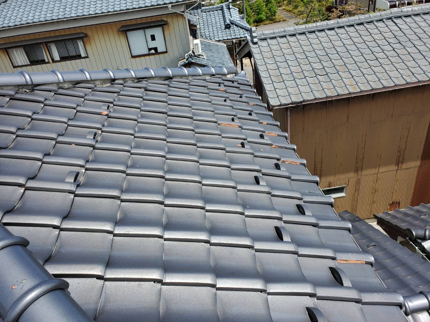 瓦の割れ・欠け交換