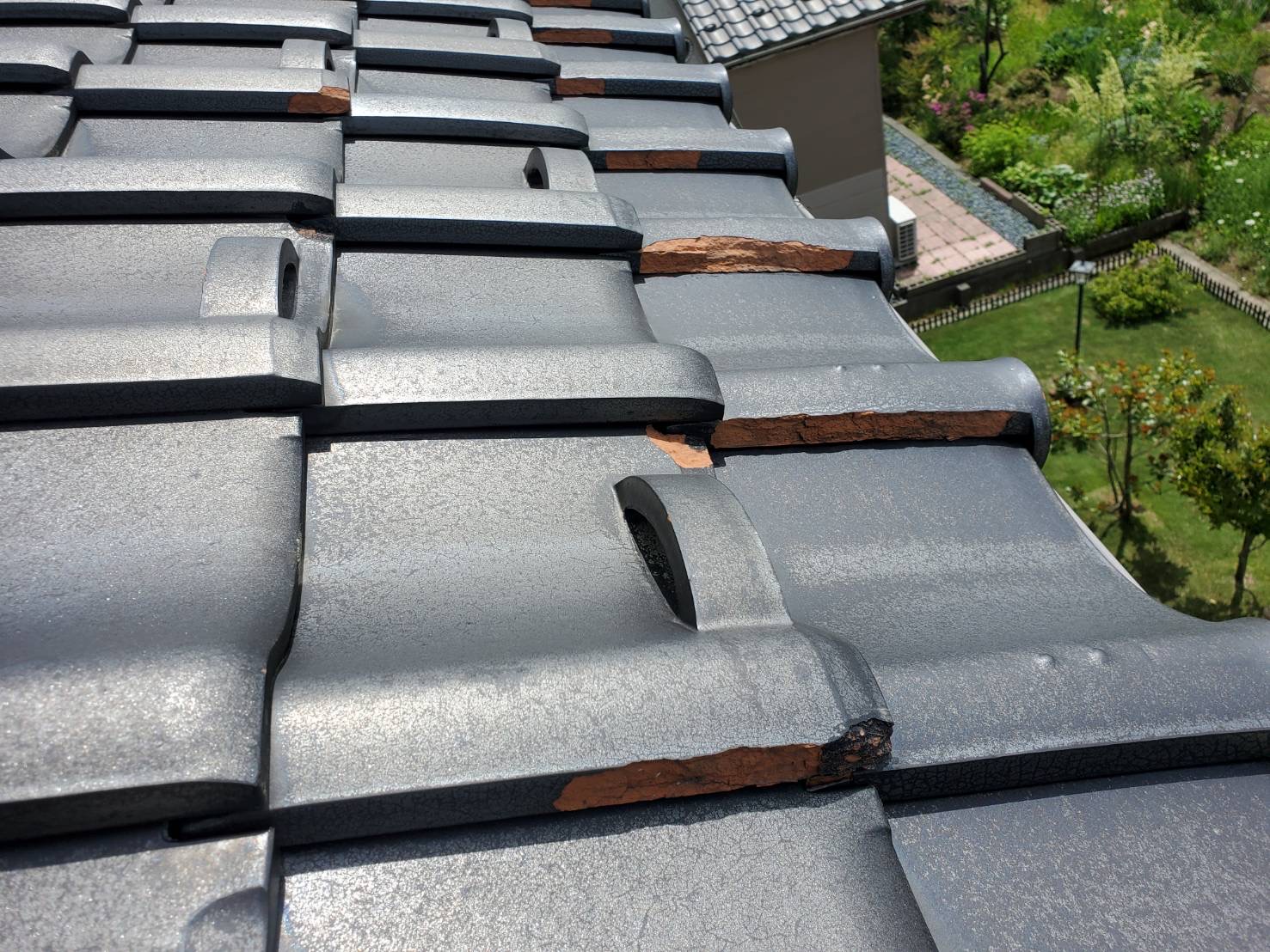 瓦の割れ・欠け交換