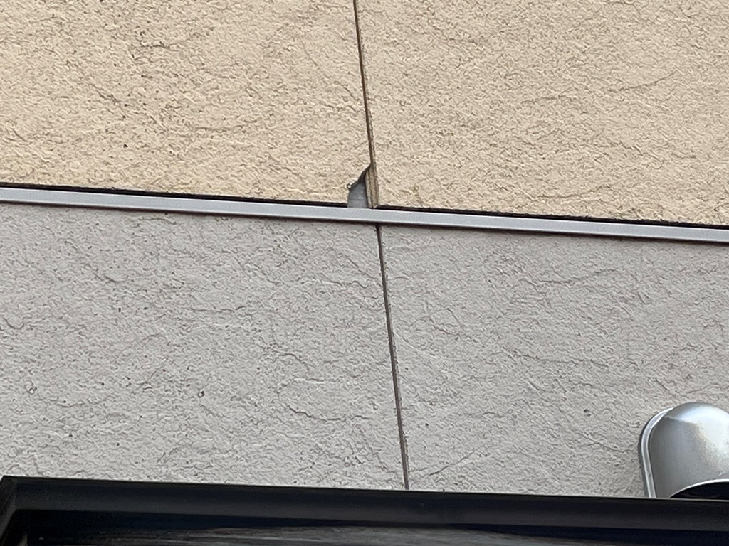 外壁欠け部　シーリング