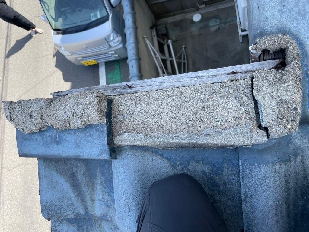 軒天の剥がれ　現地調査