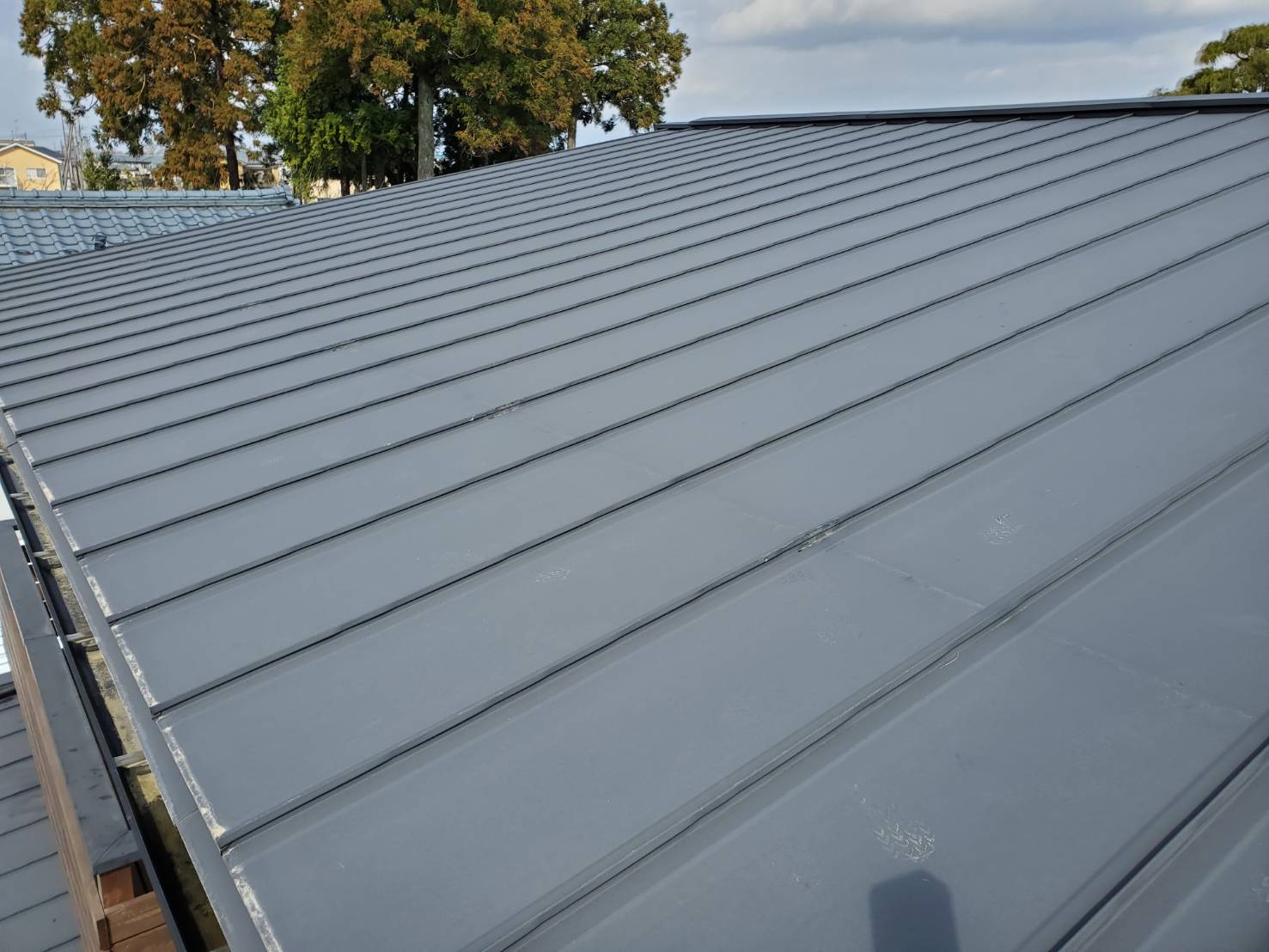 ガルバリウム鋼板からガルバリウム鋼板に葺き替え