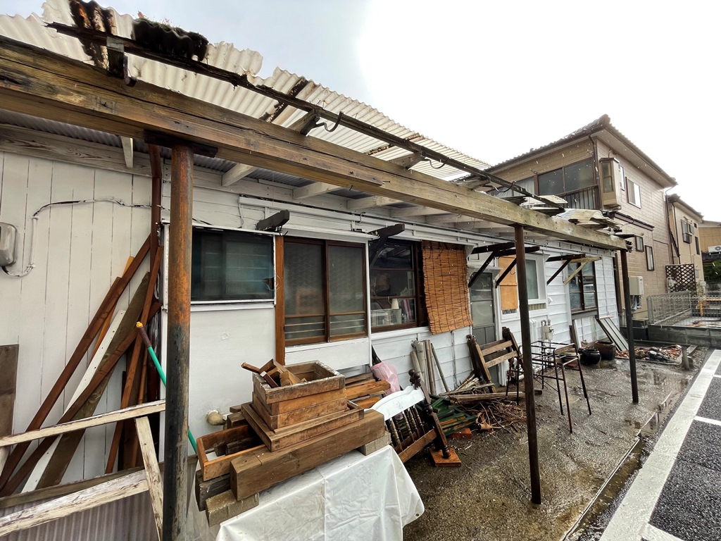 セメント瓦屋根から雨漏れ発生