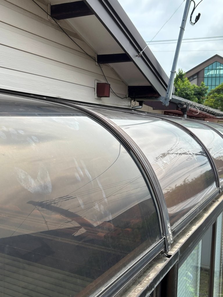 ポリカ屋根雨漏れ修繕