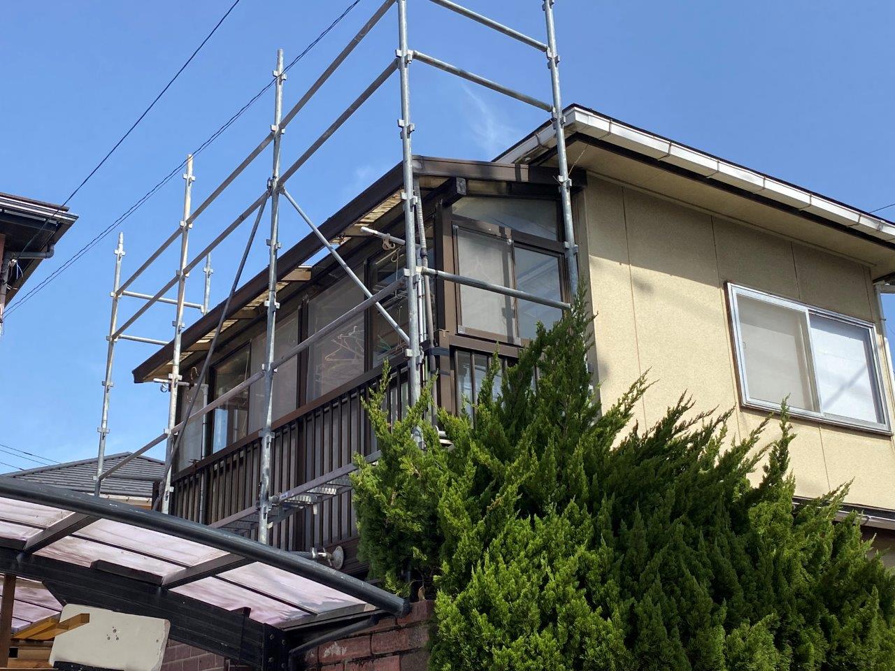 ポリカ屋根張り替え工事