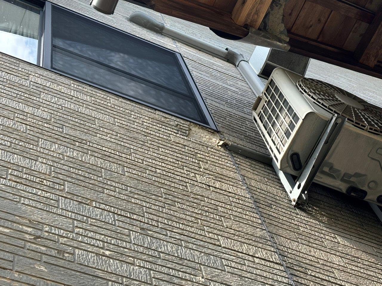 外壁の塗装か張り替え検討　現地調査