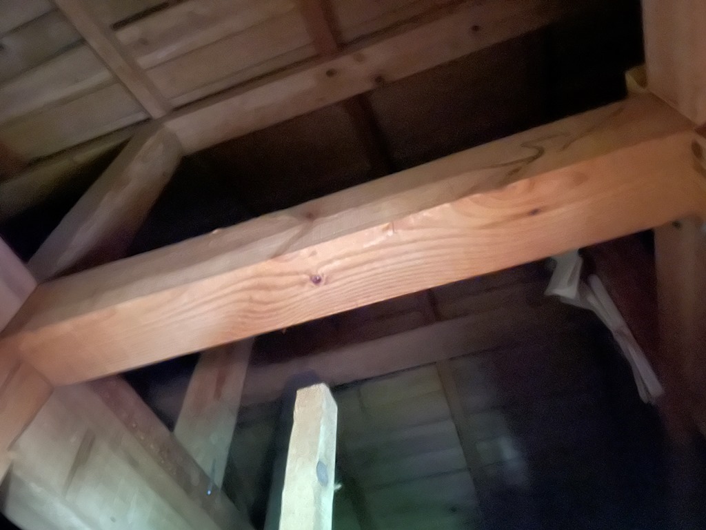 築36年の瓦屋根より雨漏れ発生