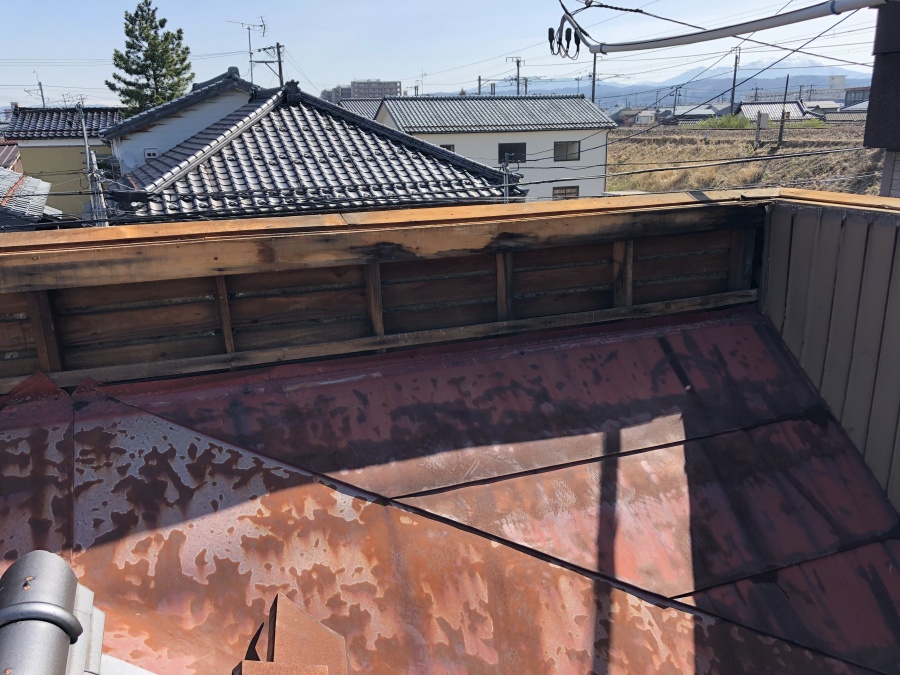 笠木板金・立ち上がり板金修繕工事